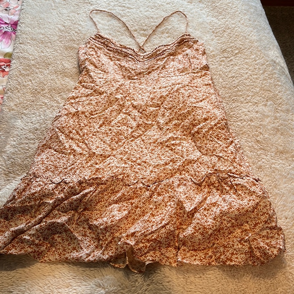 NWOT Pink Lily summer dress, size small and burnt orange with white flowers!